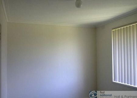 Prime Location Family Home - Photo 4