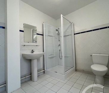 Location Maison 4 pièces 93m² LA REOLE 33190 - Photo 4