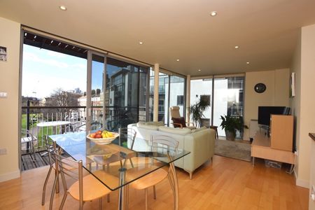 2 Bed Flat, Park West Apartments, SE1 - Photo 3