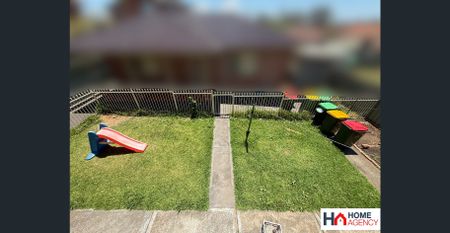 Spacious 3 Bedroom Upper Level Home with 2 Balconies - Photo 2