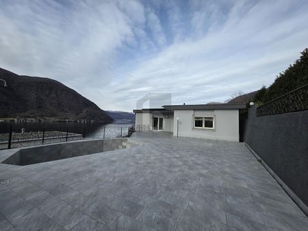 SPAZIOSA ED ELEGANTE CON PISCINA E VISTA LAGO - Photo 4