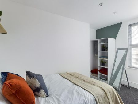 6 bedroom house to rent - Photo 4