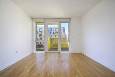 2 bedroom flat - Photo 2