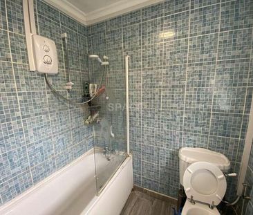 College Road, Reading, RG6 - Photo 1