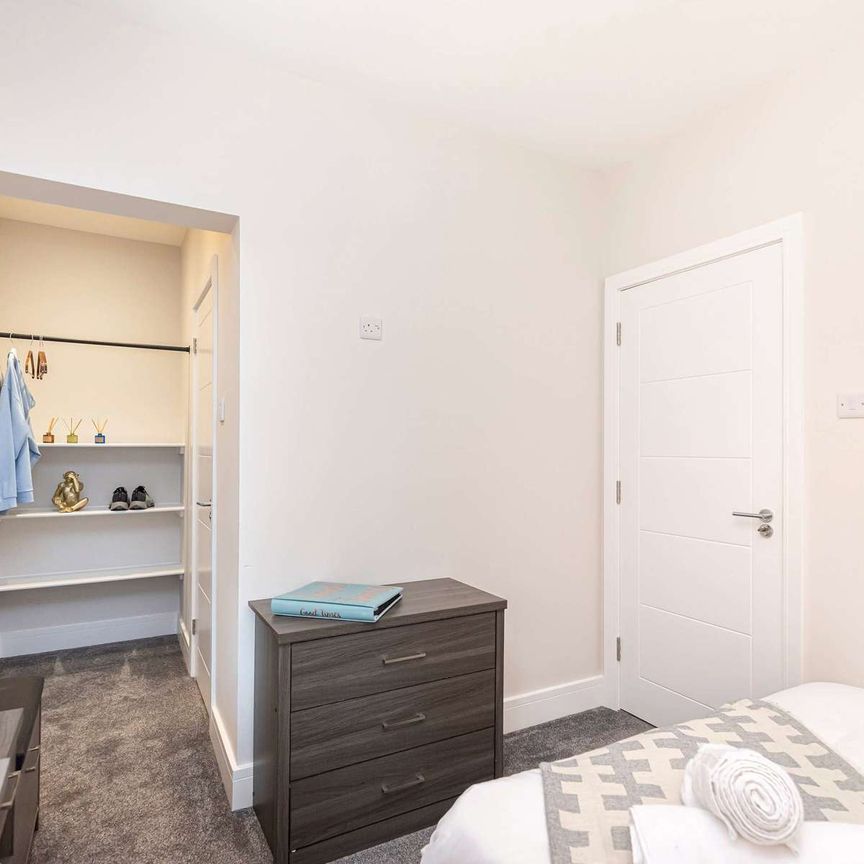 Beautiful En-Suite Rooms - Zero Deposit Option - Photo 1