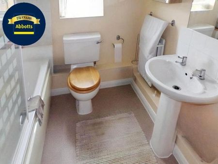 Willow Road, Dunmow - CM6 - Photo 3