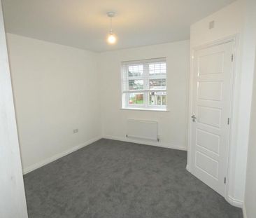 4 bedroom detached house to rent - Photo 6