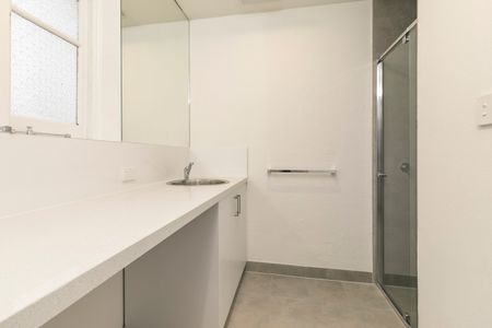 4/4 Church Square, St Kilda VIC 3182 - Photo 3