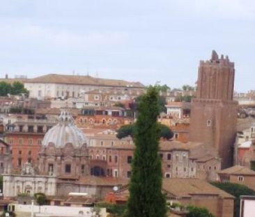 Attic-Aventino: Semi Furnished 2 bedroom, 1 bath, little balcony, p... - Photo 4