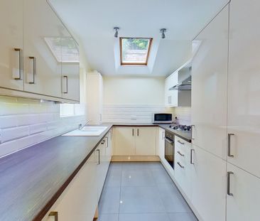 Balfour Road - Photo 2