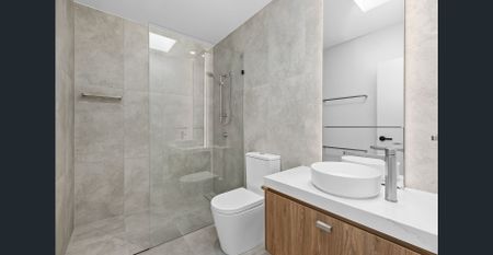 Elegance and Luxury in Everton Park - Photo 2