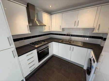 2 bedroom apartment to rent - Photo 4