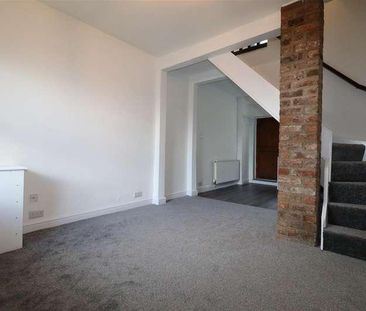 London Road, Macclesfield, SK11 - Photo 6