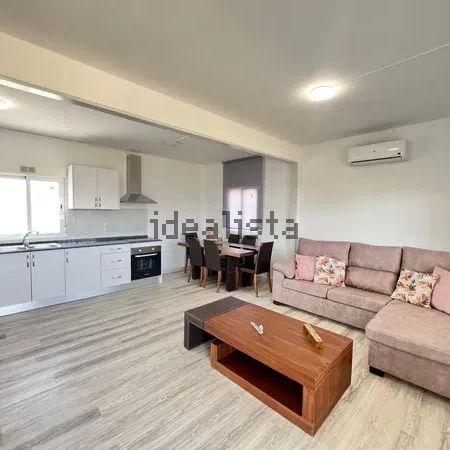 Alquiler de casa o chalet independiente en Poligono 2, 2 - Photo 1