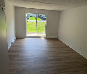 4 1/2 Bromont - Photo 1