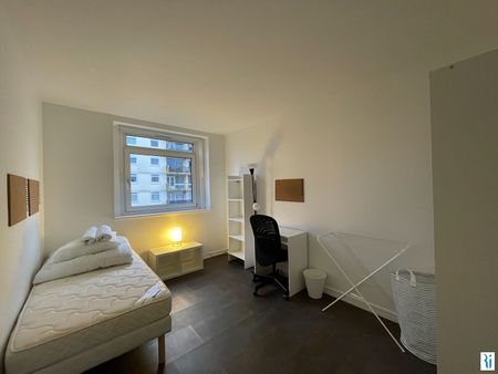 Location Appartement 5 pièces 66m² - Photo 4