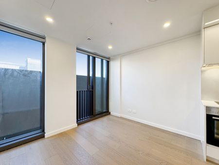 Welcome to apartment 411 in Hyde Lane. - Photo 4