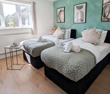 Peel Court, Slough, SL1 - Photo 3