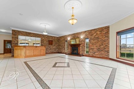 Residential rental with Equine Facilities - Photo 4