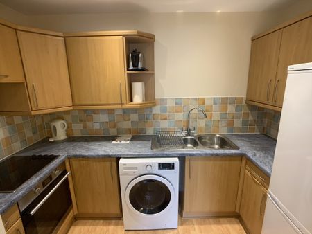 Berkeley House, Lawrence Street - P10571 - Photo 4