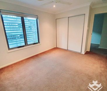 Freestanding villa in boutique complex - Photo 3