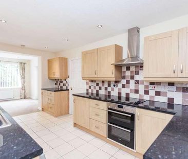 Belmont View, Bolton, Lancashire, BL2 - Photo 3