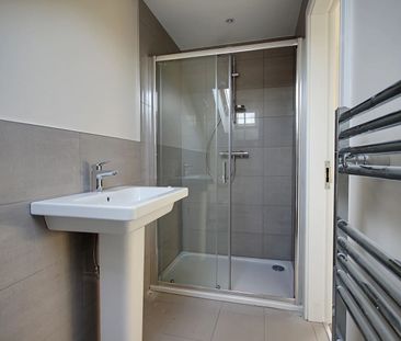 3 Bedroom - Photo 3