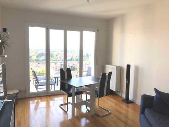 Location Appartement 3 pièces 61m² ROMANS SUR ISERE 26100 - Photo 1