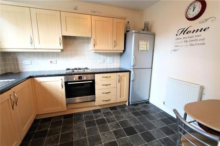 3 bedroom mews to rent - Photo 5