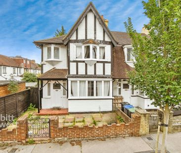 3 bedroom semi-detached villa to rent - Photo 2