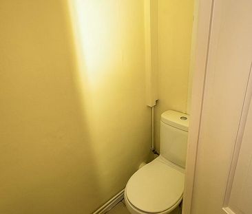 3 bedroom flat share to rent - Photo 4