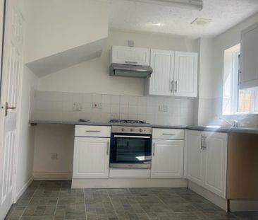 3 bedroom terraced house to rent - Photo 6