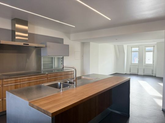 Grosszügige Duplex-/Maisonettewohnung im St. Johann-Quartier! - Foto 1