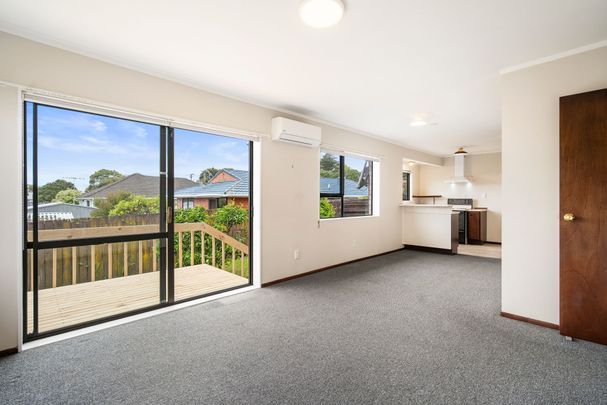 Two Bedroom Unit in Panmure - Photo 1