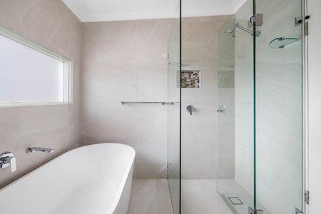 184 Beattie Street, Balmain NSW 2041 - Terrace For Rent | Domain - Photo 3