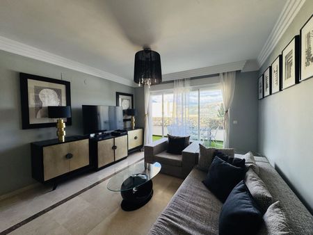 Middle Floor Apartment in Nueva Andalucía - Photo 3