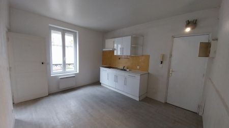 Location Appartement 3 pièces 40m² MAINTENON 28130 - Photo 3