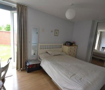 2 bedroom maisonette to rent - Photo 6