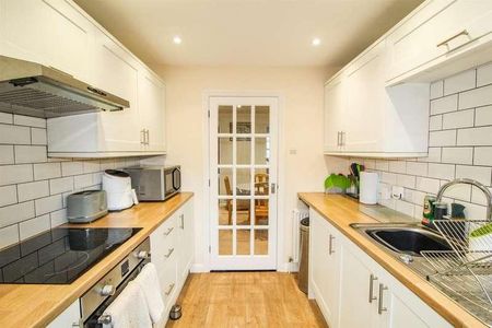 Trafalgar Road, Horsham, RH12 - Photo 4