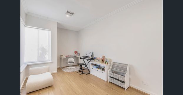 Harrisdale Top Location! - Photo 1