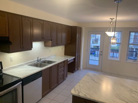 For Lease - 6020 Derry Road Unit# 4, Milton, Ontario - Photo 5