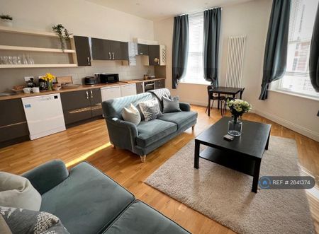 1 bedroom flat to rent - Photo 2