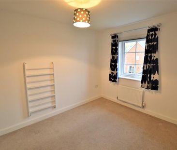 4 bedroom detached house to rent - Photo 3
