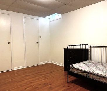 For Lease - 5070 Rising Star Court Unit# Basement, Mississauga, Ont... - Photo 2