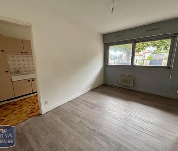 Location Appartement 1 pièce 37m² CHATEAUROUX 36000 - Photo 2