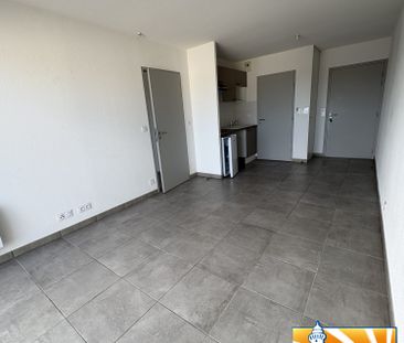 Location Appartement 2 pièces 38m² ELNE 66200 - Photo 2