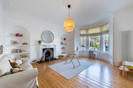 4 bedroom terraced house to rent - Photo 3