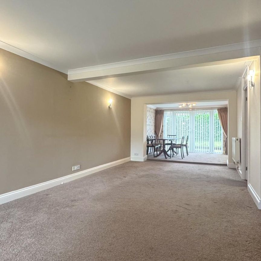 Lampits, Hoddesdon - Photo 1