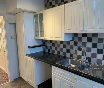 3 bedroom terraced house to rent - Photo 6