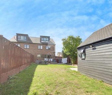 Victoria Road, Eton Wick, SL4 - Photo 6